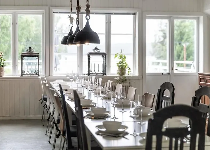 Historic Lakeside Villa, Up To 20 Guests - Ski, Boat