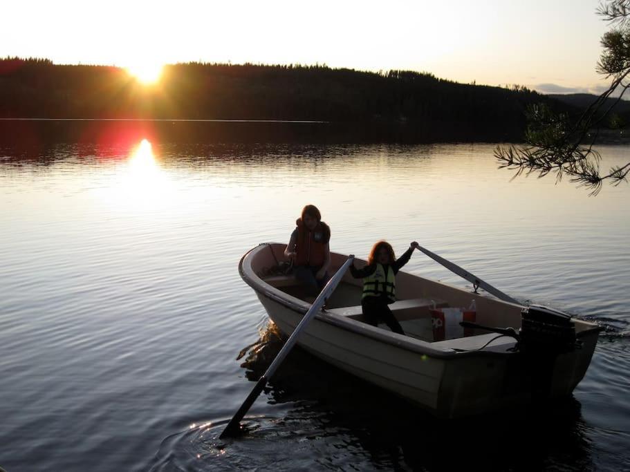 Historic Lakeside Villa, Up To 20 Guests - Ski, Boat